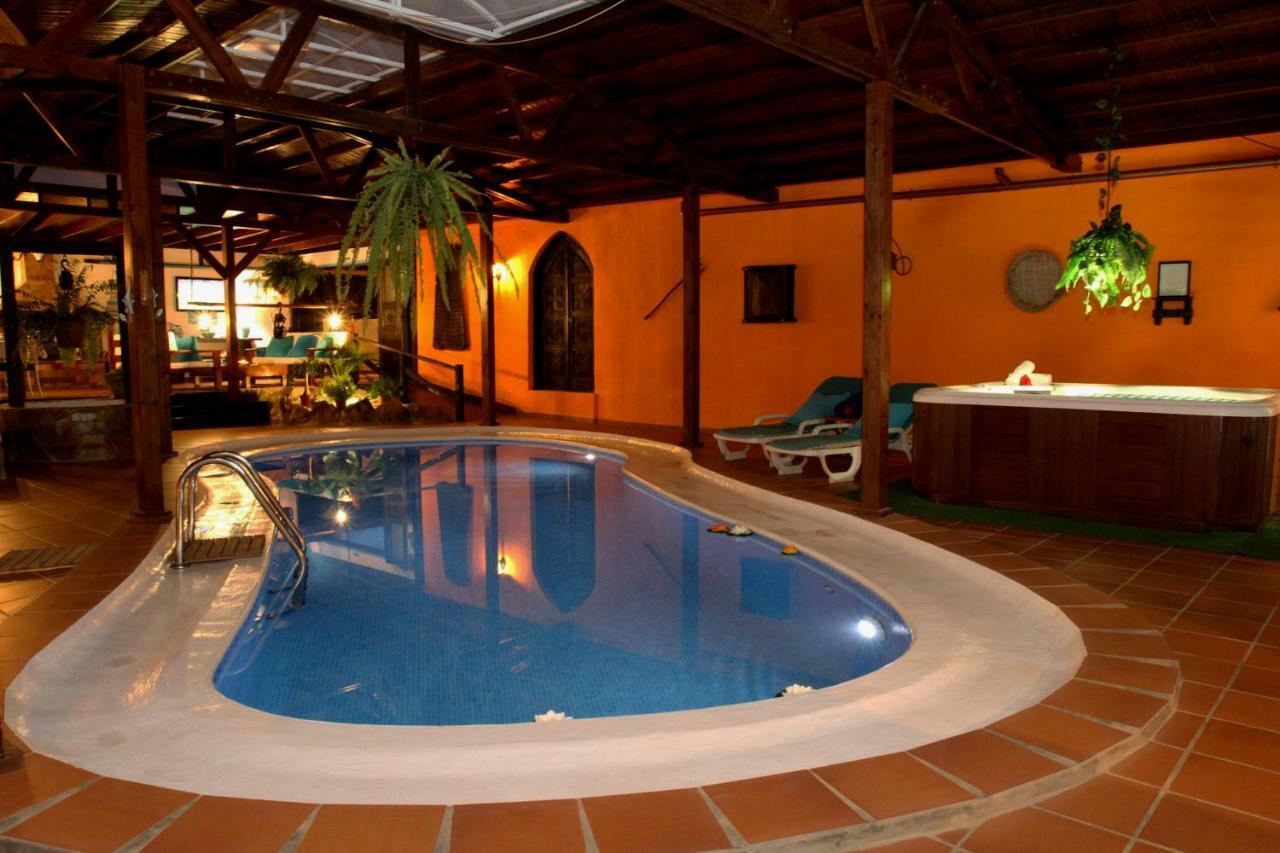 Villa Spa Las Tinajas Triquivijate Eksteriør bilde