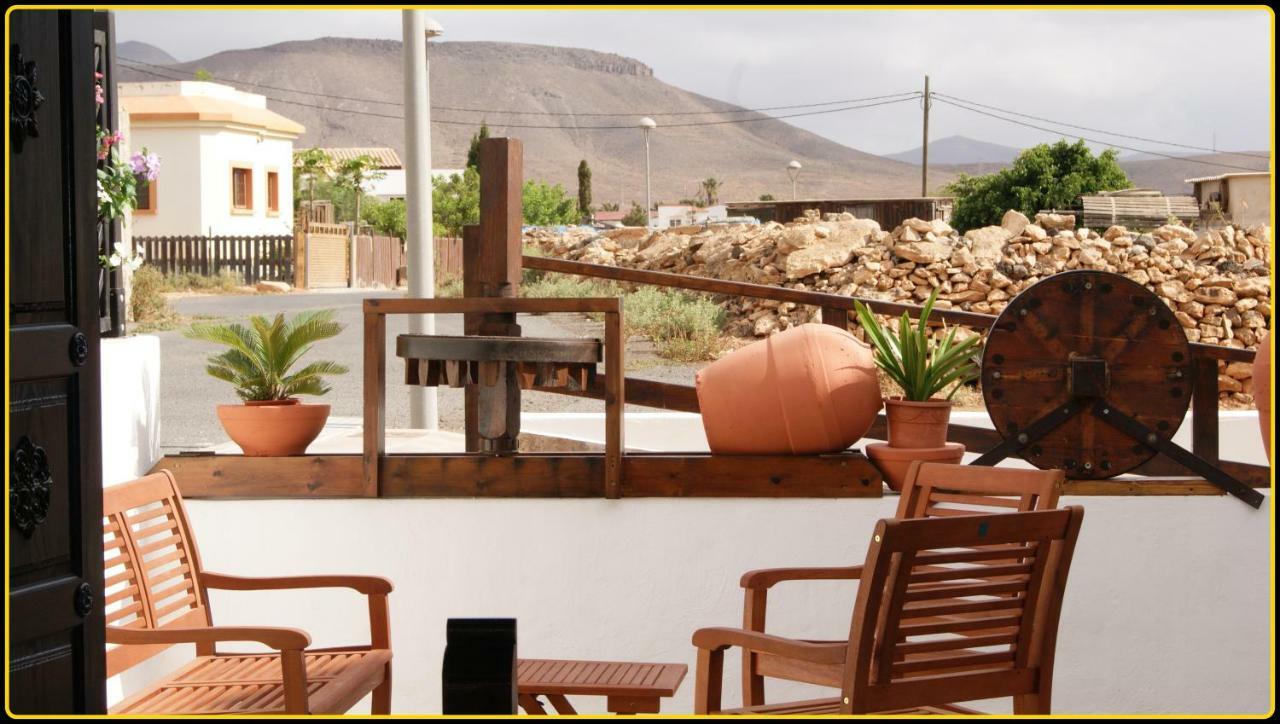 Villa Spa Las Tinajas Triquivijate Eksteriør bilde